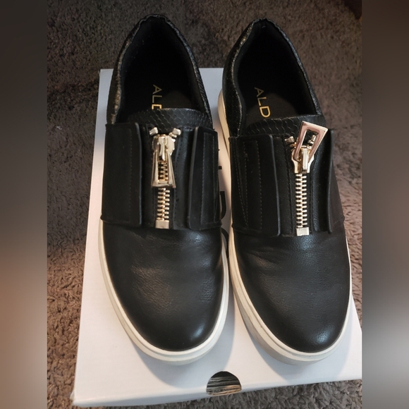Aldo slip on leather sneakers - Picture 1 of 3